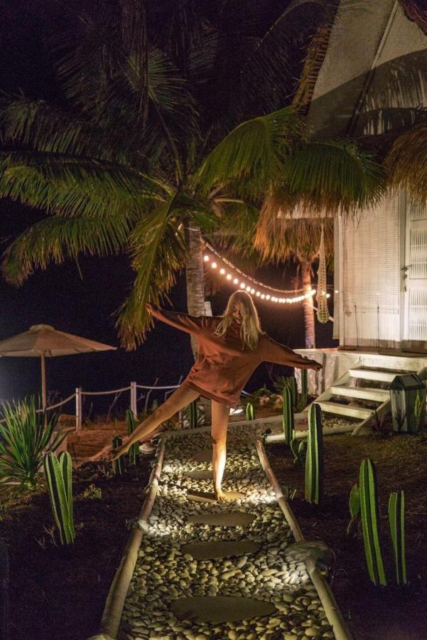 Tropical Glamping Nusa Penida - Private Romantic Seaside Bungalow Diamond Beach Pelilit Luaran gambar