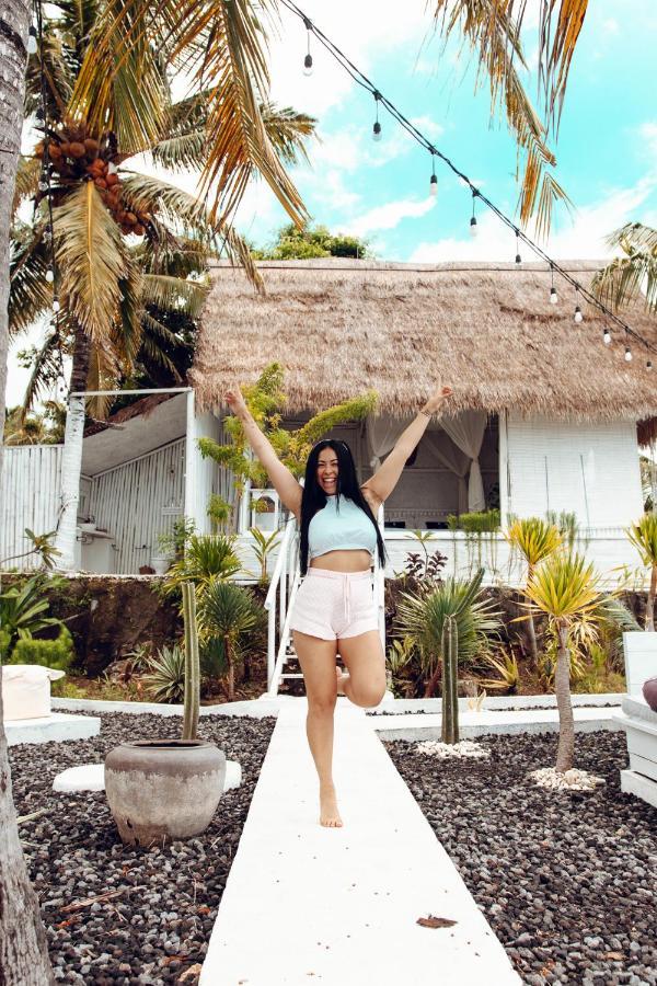 Tropical Glamping Nusa Penida - Private Romantic Seaside Bungalow Diamond Beach Pelilit Luaran gambar